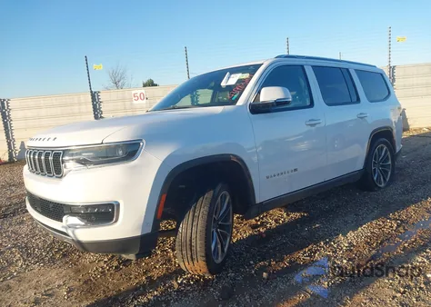 2022 Jeep Wagoneer Series Iii 4X2 z USA, uszkodzony, nr VIN 1C4SJUDT7NS160812